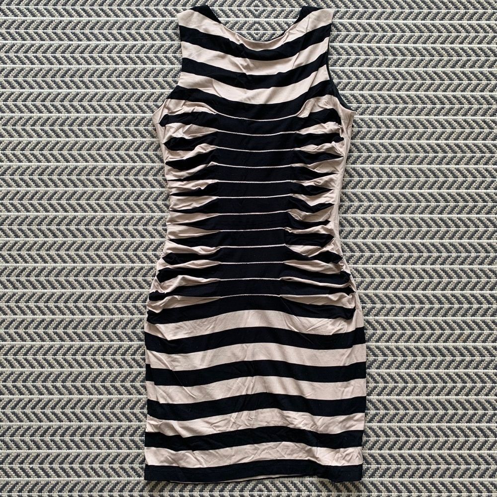 Betsey Johnson Bodycon Dress - Picture 3 of 8